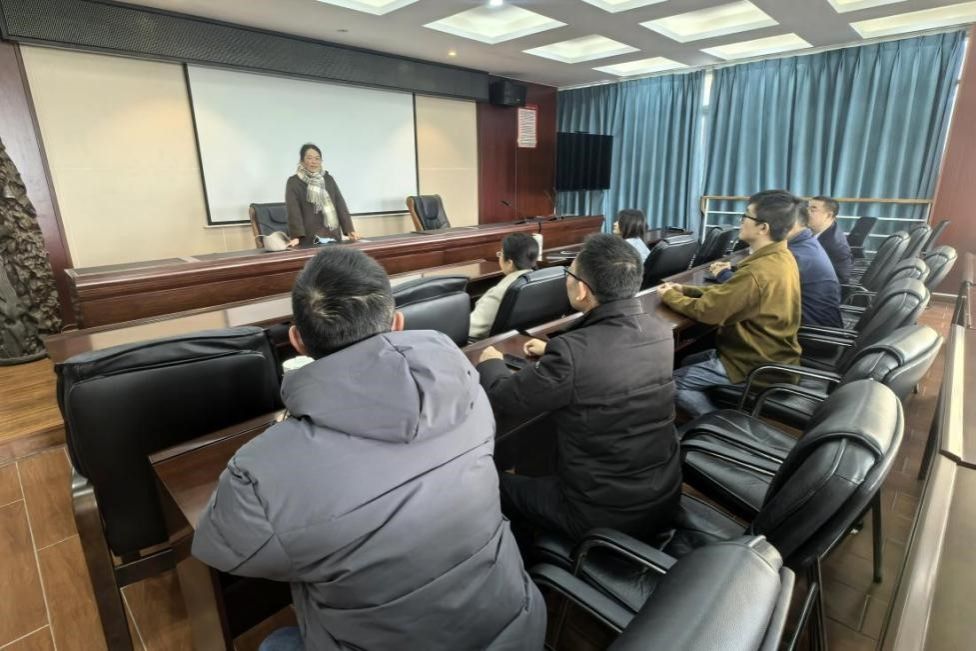 《计算机与大数据基础》课程组进行集体备课